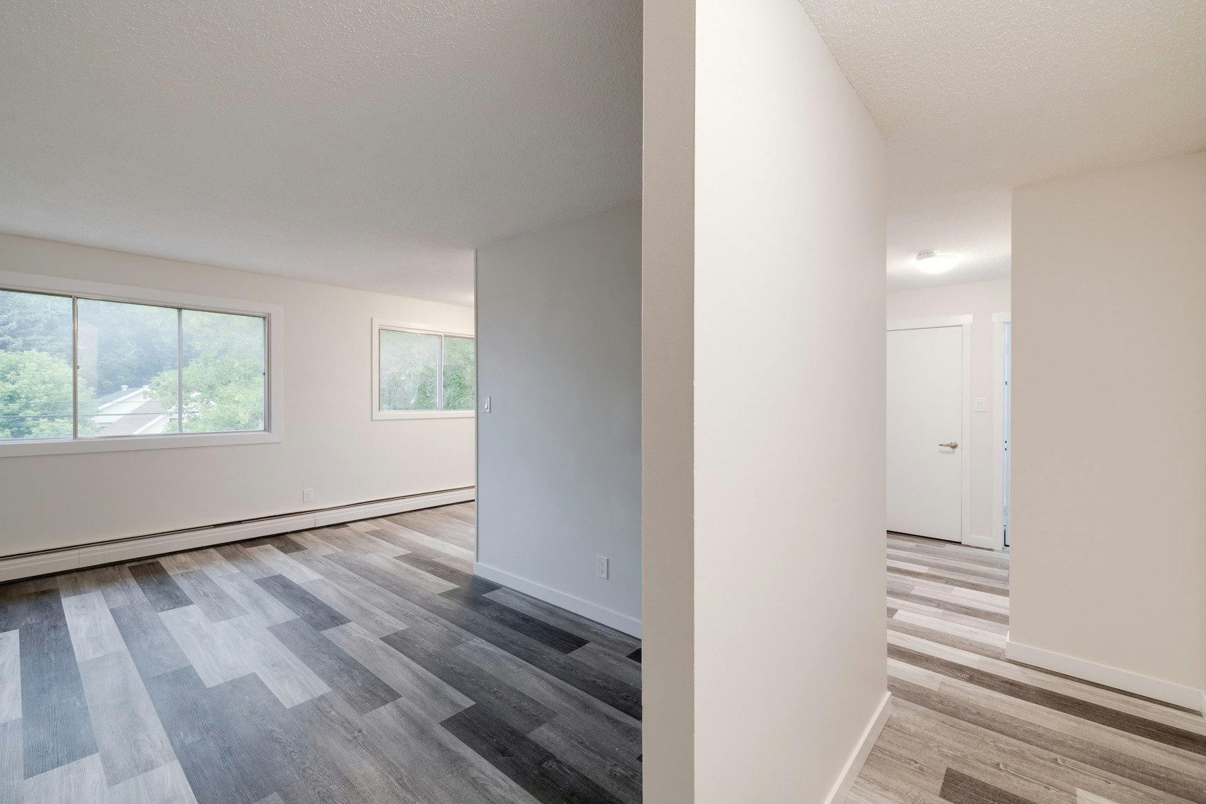 9750 82 Avenue Northwest, Edmonton, AB, T6E 1Y5 - 10