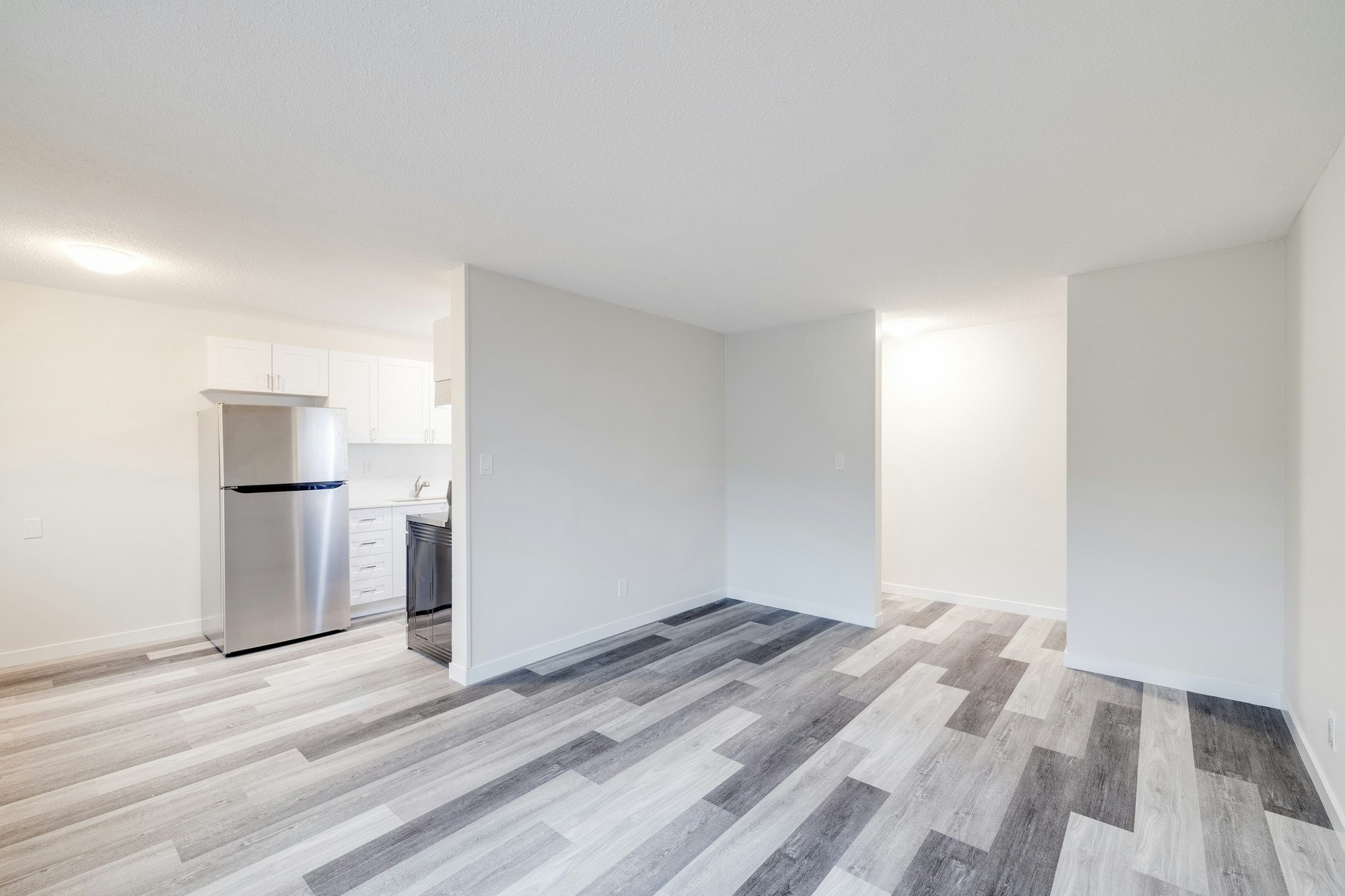 9750 82 Avenue Northwest, Edmonton, AB, T6E 1Y5 - 15