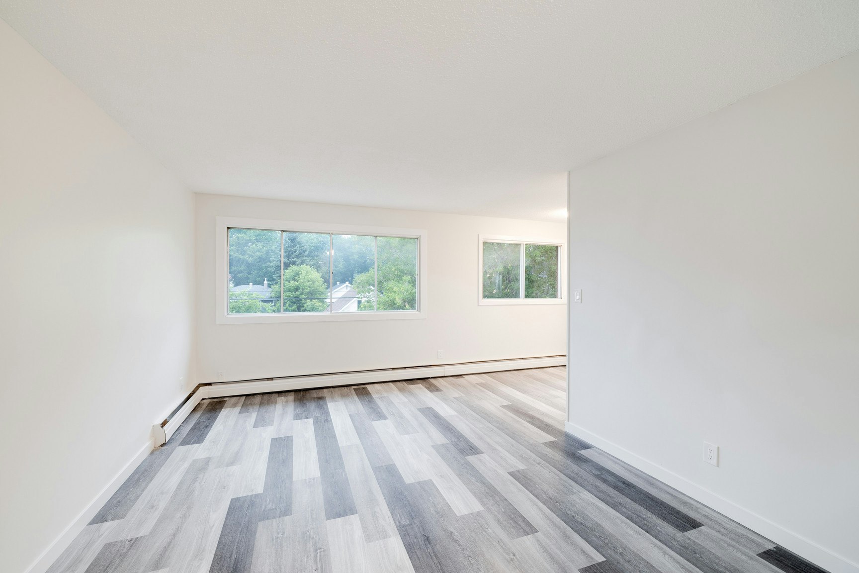 9750 82 Avenue Northwest, Edmonton, AB, T6E 1Y5 - 16
