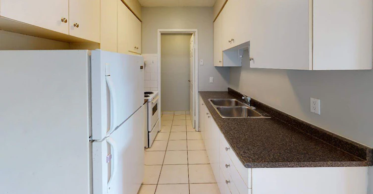 935 Goyeau Street, Windsor, ON, N9A 1H7 - 2