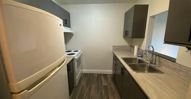 573 Armstrong Road, Kingston, ON, K7M 8J8 - 2