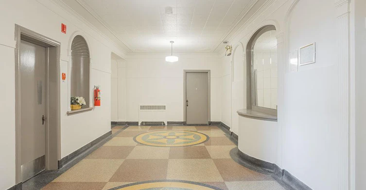 25-5-7 Roosevelt Avenue, Mont-Royal, QC, H3R 1Z3 - 10