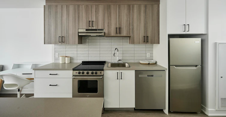 210-90 Champagne, Ottawa, ON, K1S 5A5