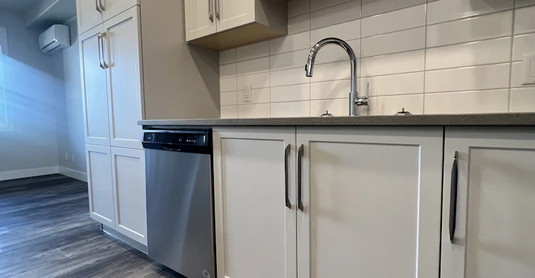 203-8355 19 Avenue SW, Calgary, AB, T3E 0H2 - 4