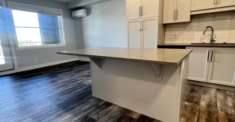 203-8355 19 Avenue SW, Calgary, AB, T3E 0H2 - 5