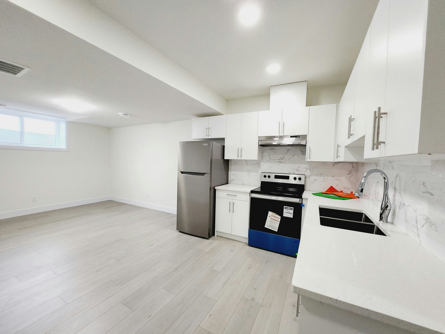 2-22425 83a Avenue Northwest, Edmonton, AB, T5T 7R2 - 2