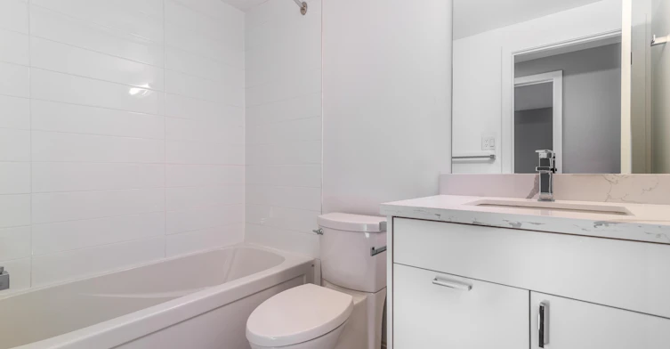 0884-610 Surrey Lane, Burlington, ON, L7T 3S6 - 17