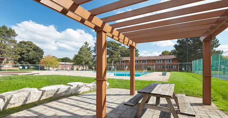 0935-610 Surrey Lane, Burlington, ON, L7T 3S6 - 7