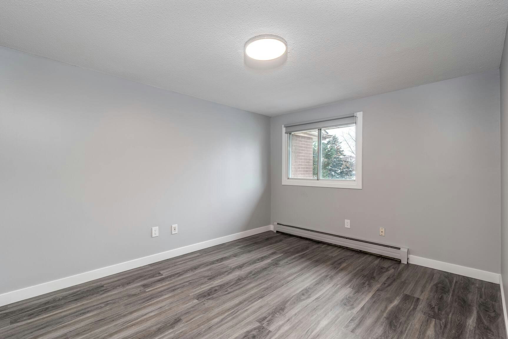 0935-610 Surrey Lane, Burlington, ON, L7T 3S6 - 17