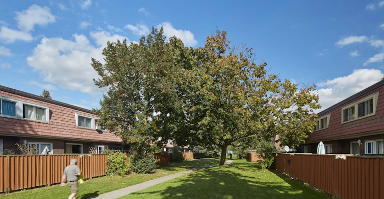 0646-610 Surrey Lane, Burlington, ON, L7T 3S6 - 14