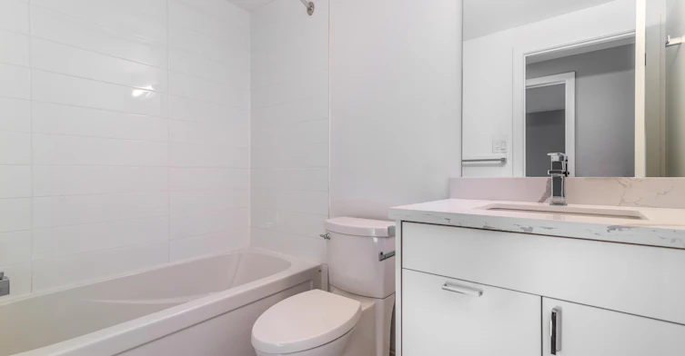 0010-645-610 Surrey Lane, Burlington, ON, L7T 3S6 - 17