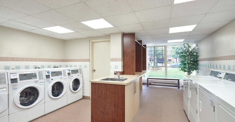 1505-6550 Glen Erin Drive, Mississauga, ON, L5N 3S1 - 10
