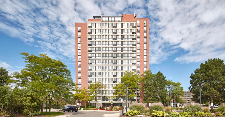 0406-6550 Glen Erin Drive, Mississauga, ON, L5N 3S1 - 2