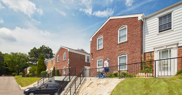 0405-55-59 Waterford Drive, Toronto, ON, M9R 2N6 - 7