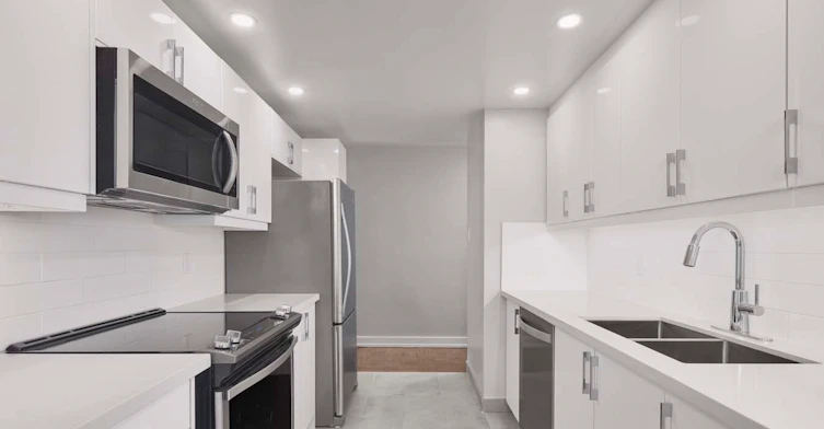 0405-55-59 Waterford Drive, Toronto, ON, M9R 2N6 - 4
