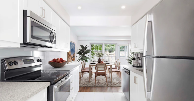 0805-65-59 Waterford Drive, Toronto, ON, M9R 2N6