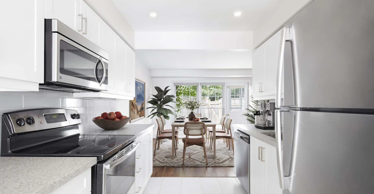 0404-55-59 Waterford Drive, Toronto, ON, M9R 2N6