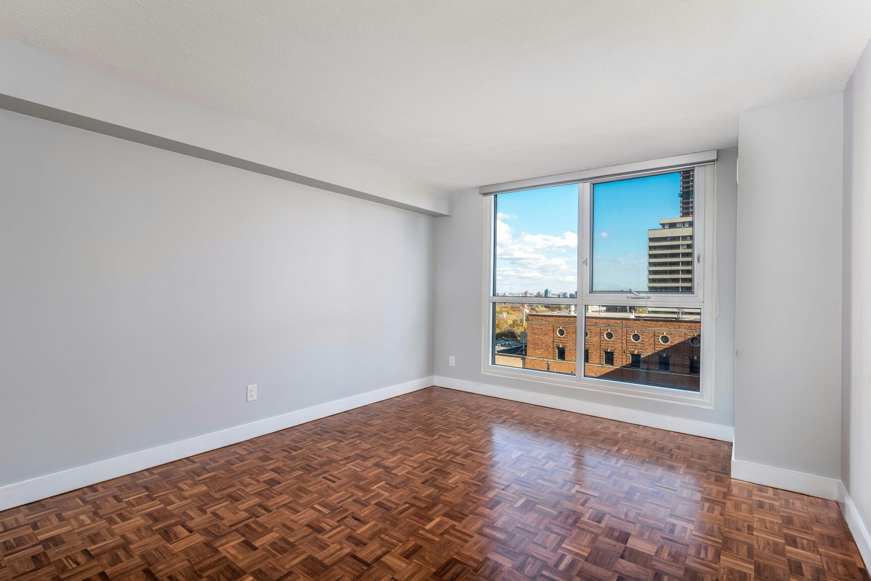 0514-235 Bloor Street East, Toronto, ON, M4W 3Y3 - 15