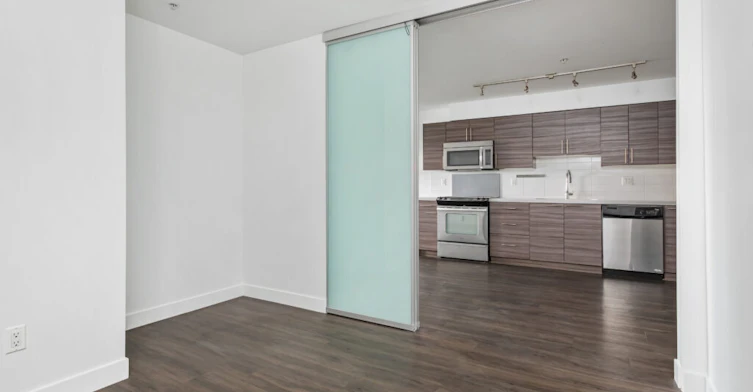 207-2778 East Hastings Street, Vancouver, BC, V5K 1Z9 - 4