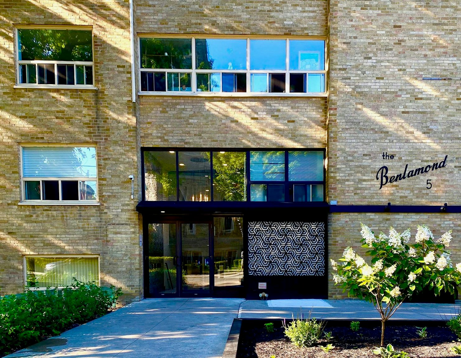 209-5 Benlamond Avenue, Toronto, ON, M4E 1Y8 - 9