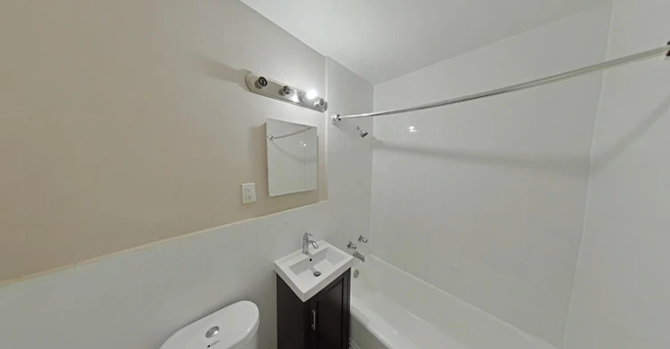 10-06-3 Drexel Road, Toronto, ON, M6A 2L4 - 15