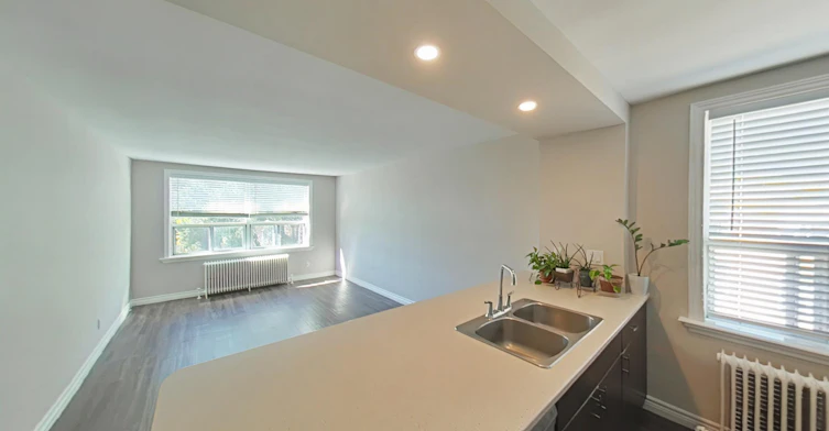 3-16-3 Drexel Road, Toronto, ON, M6A 2L4 - 4