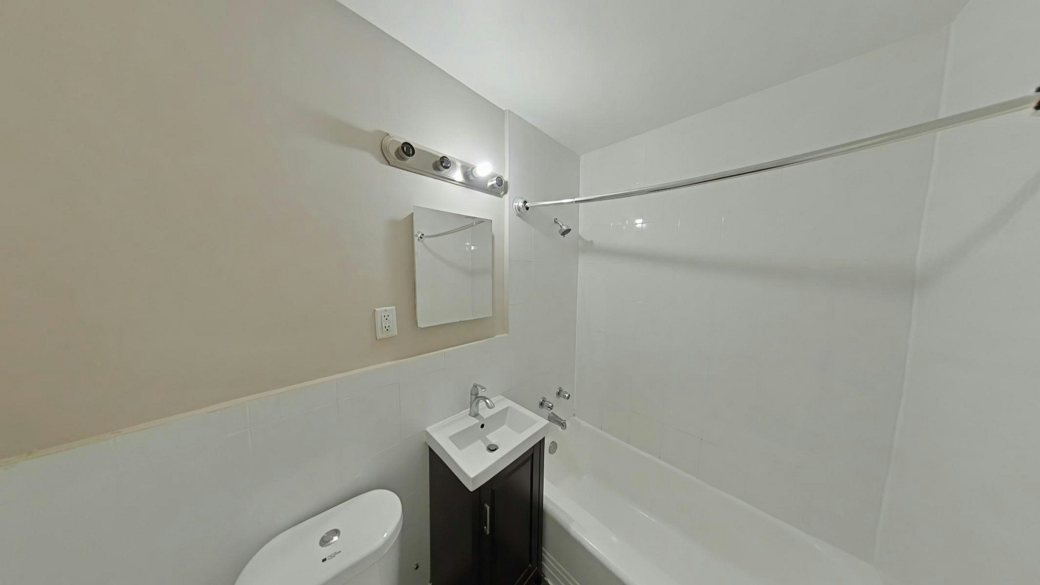 14-03-3 Drexel Road, Toronto, ON, M6A 2L4 - 17