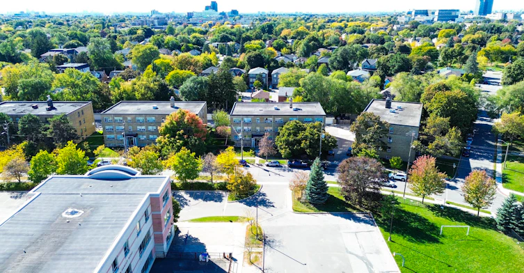 10-02-3 Drexel Road, Toronto, ON, M6A 2L4 - 21
