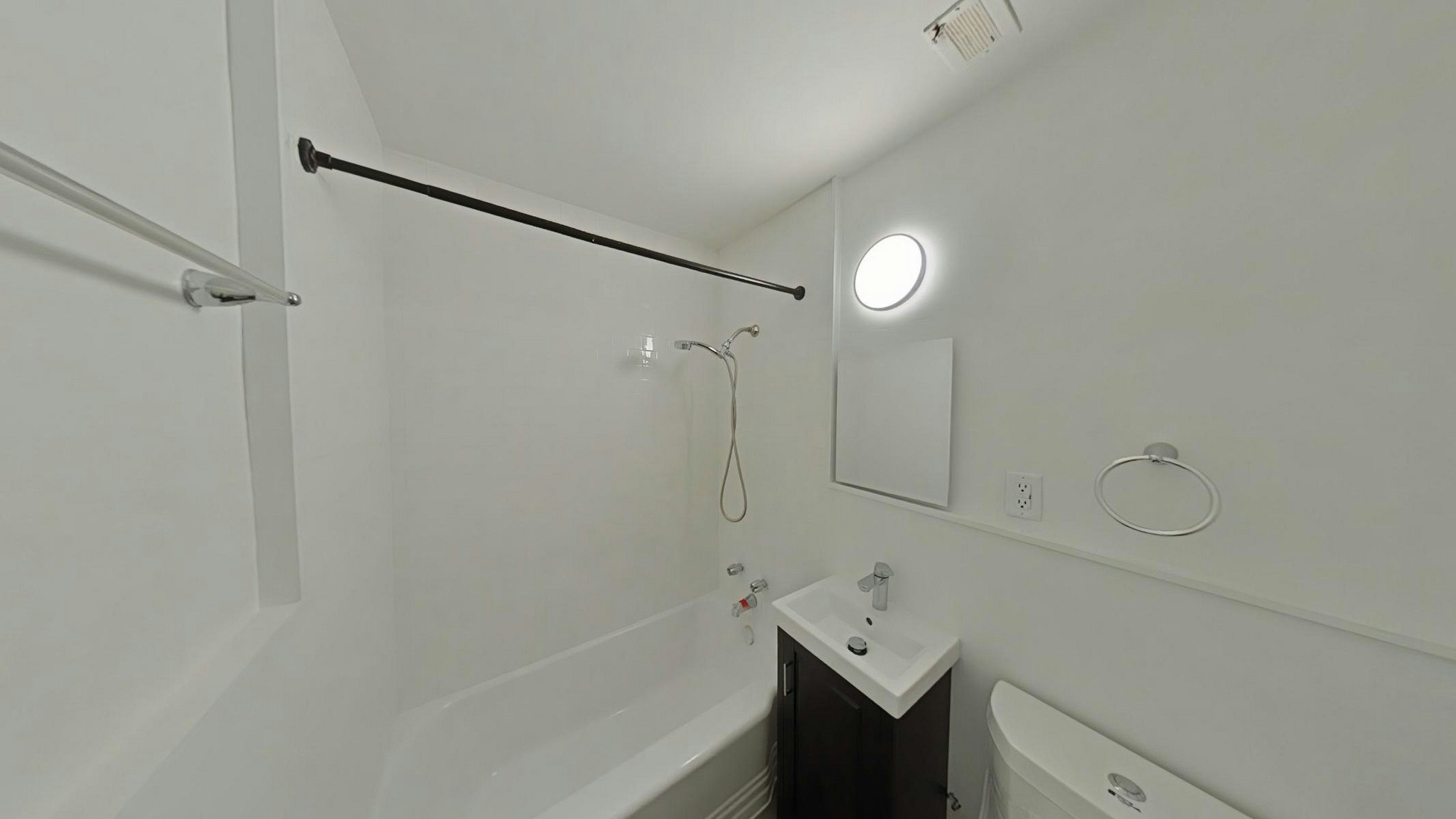 10-02-3 Drexel Road, Toronto, ON, M6A 2L4 - 18
