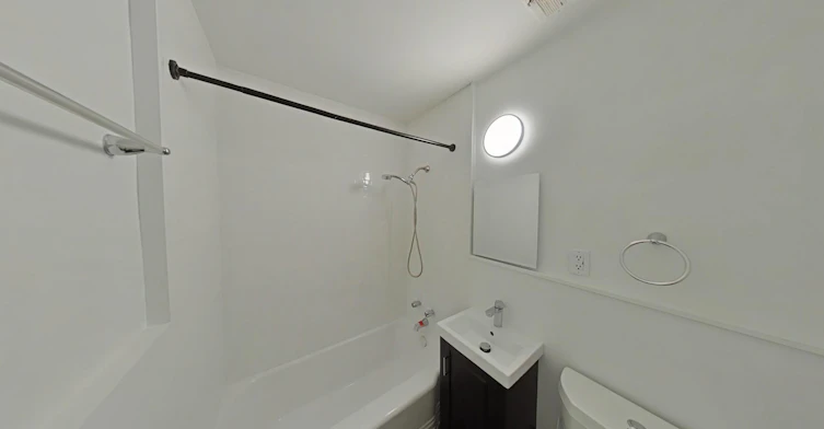 10-02-3 Drexel Road, Toronto, ON, M6A 2L4 - 18