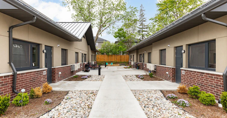 405-786 Southwood Way, Woodstock, ON, N4V 0C1 - 2
