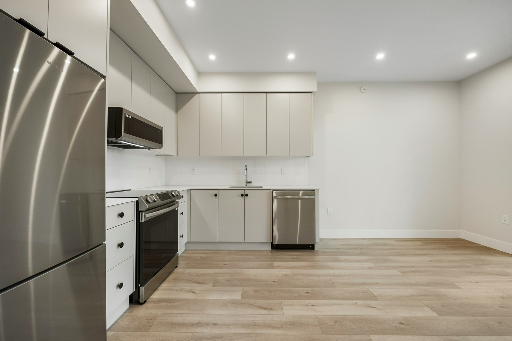 45511 Campus Drive, Chilliwack, BC, V2R 6K8 - 2