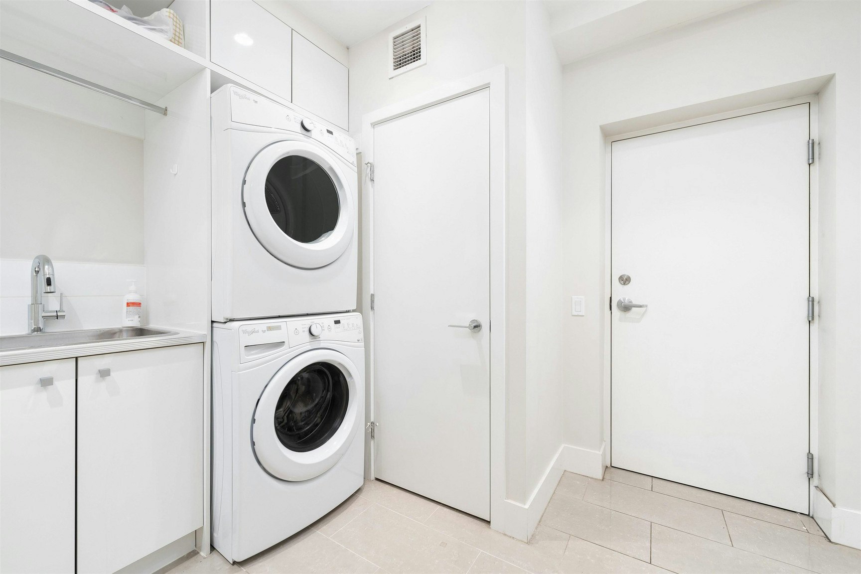 238 West 62nd Vancouver Avenue, Vancouver, BC, V5X 0G7 - 3