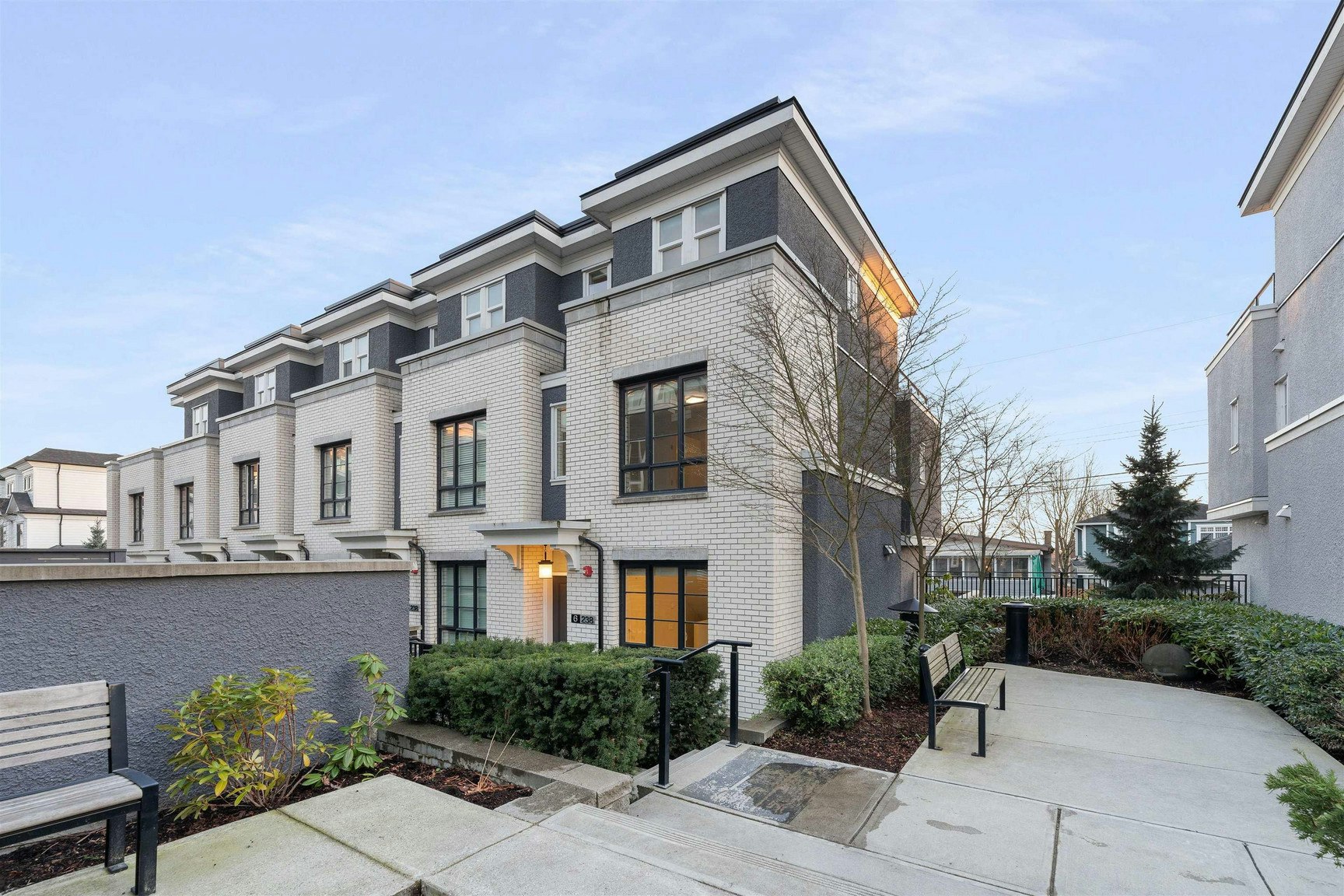 238 West 62nd Vancouver Avenue, Vancouver, BC, V5X 0G7