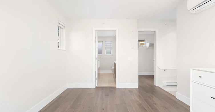 238 West 62nd Vancouver Avenue, Vancouver, BC, V5X 0G7 - 8