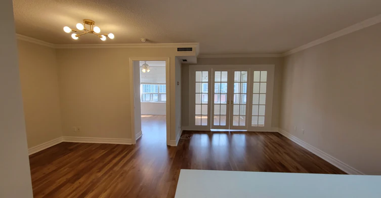 903-5418 Yonge Street, Toronto, ON, M2N 6X4 - 3