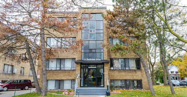 12-005-14 Rusholme Drive, Toronto, ON, M6J 3J9