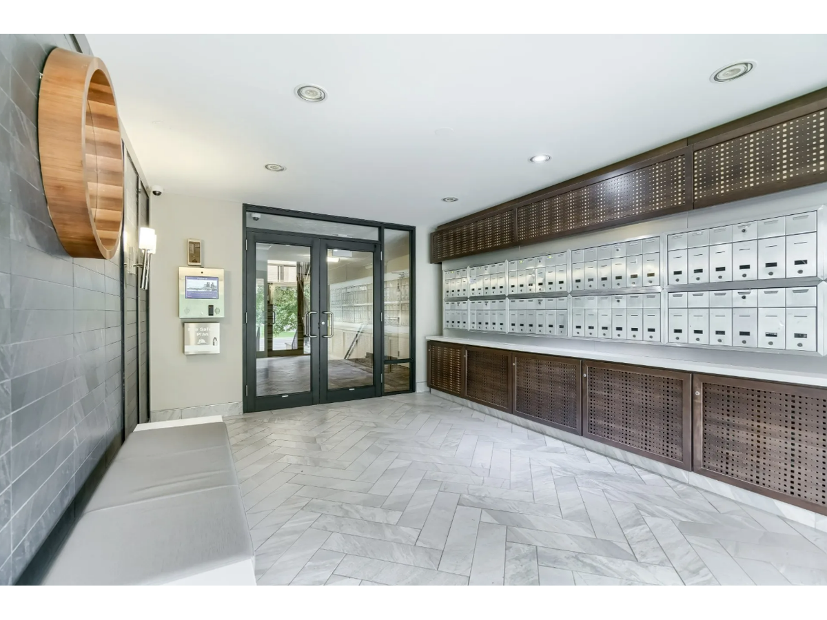 0119-2175 Avenue Road, Toronto, ON, M5M 4B6 - 4