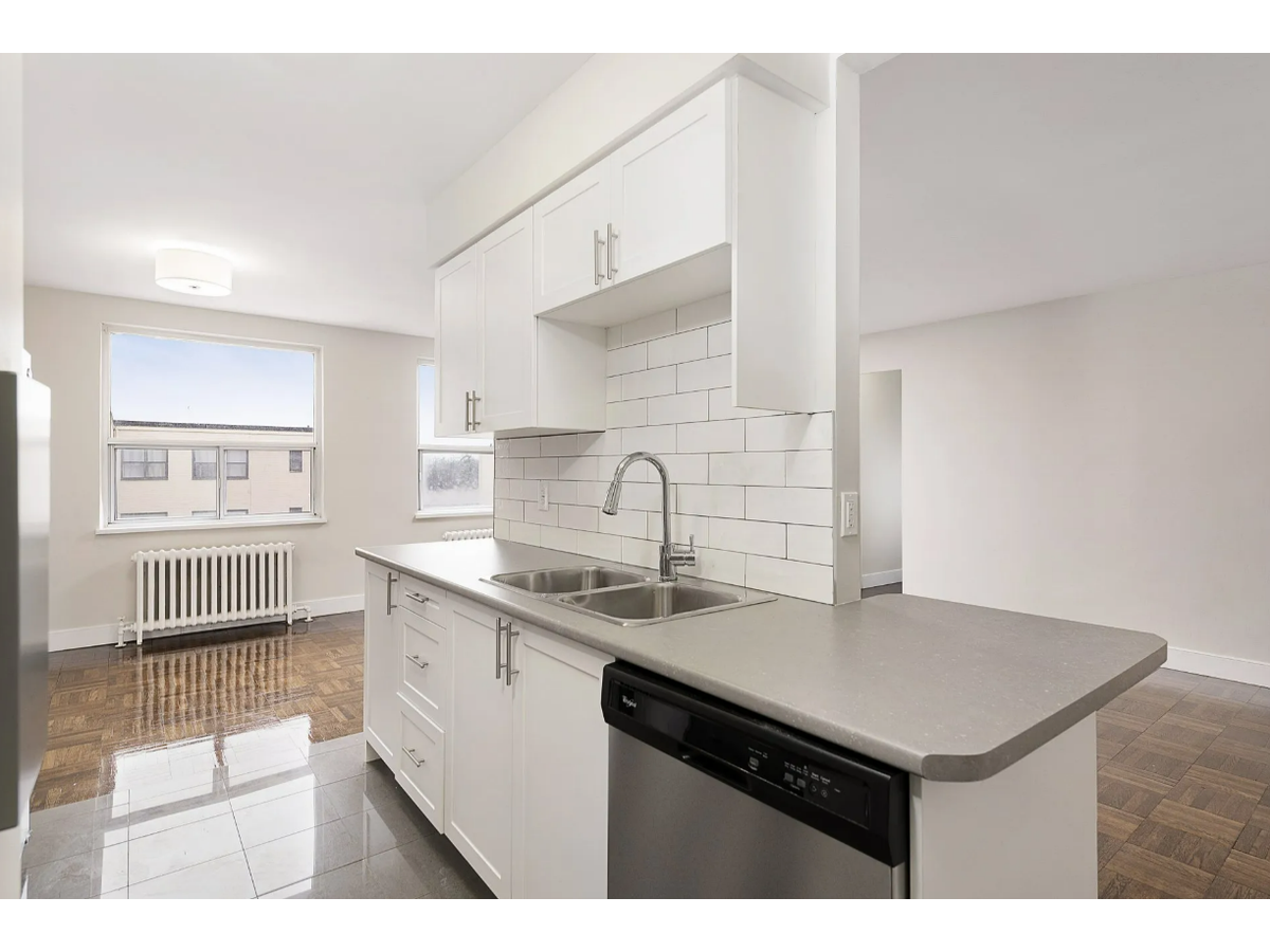 0119-2175 Avenue Road, Toronto, ON, M5M 4B6 - 6