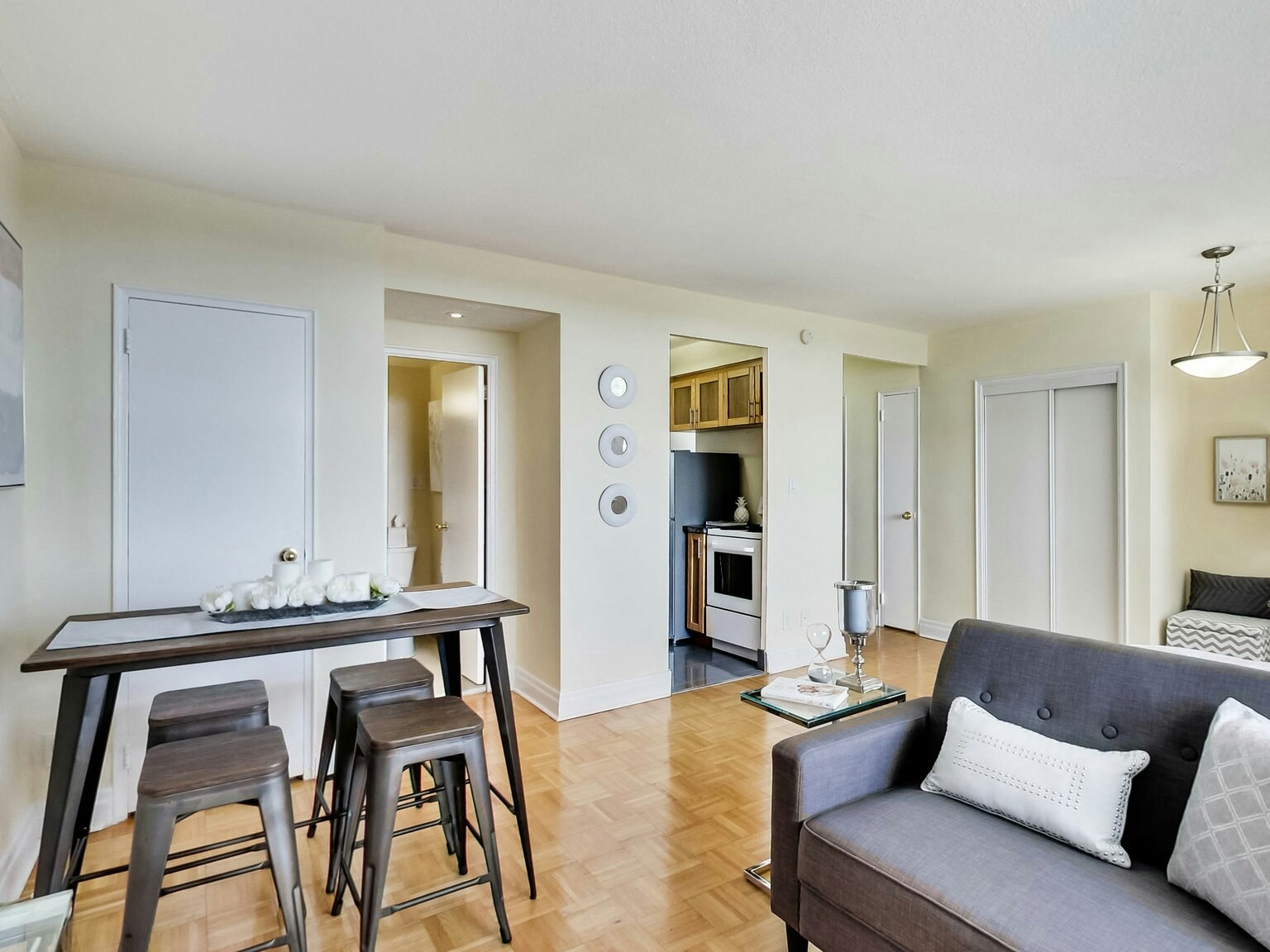0401-101 Cosburn Avenue, Toronto, ON, M4K 2G3 - 37