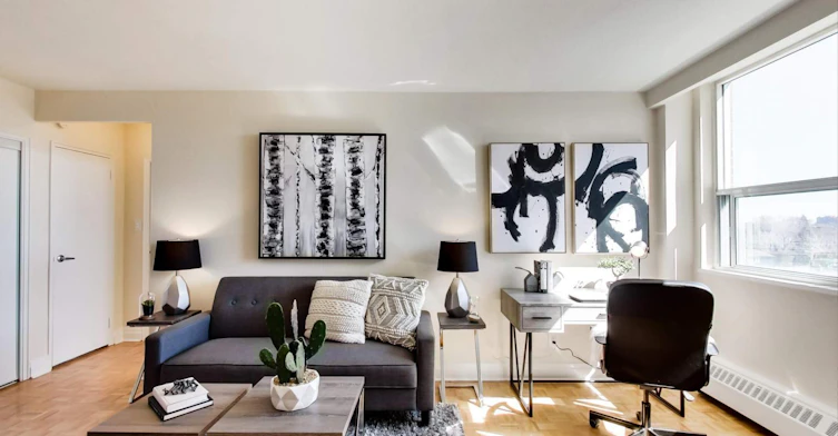 0401-101 Cosburn Avenue, Toronto, ON, M4K 2G3 - 7