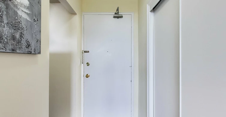 0401-101 Cosburn Avenue, Toronto, ON, M4K 2G3 - 34