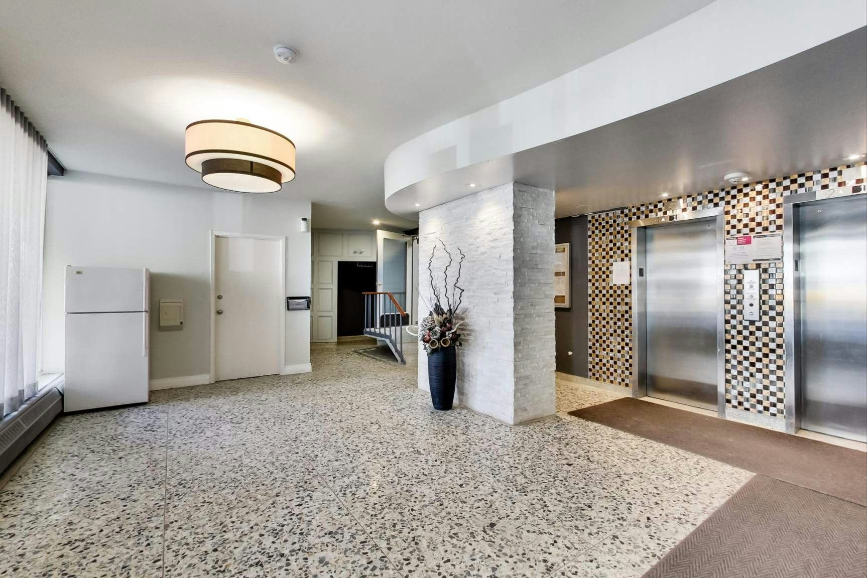 0401-101 Cosburn Avenue, Toronto, ON, M4K 2G3 - 9