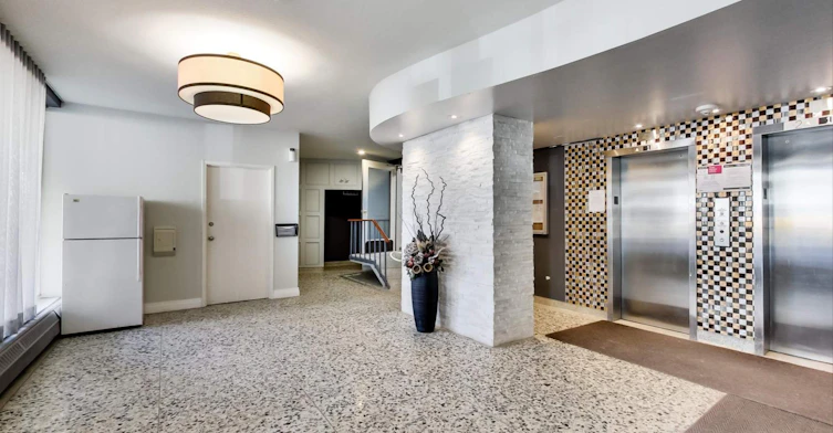0401-101 Cosburn Avenue, Toronto, ON, M4K 2G3 - 9