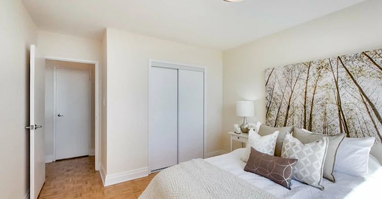0401-101 Cosburn Avenue, Toronto, ON, M4K 2G3 - 56