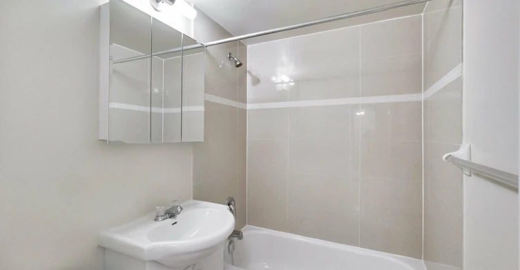 0401-101 Cosburn Avenue, Toronto, ON, M4K 2G3 - 81