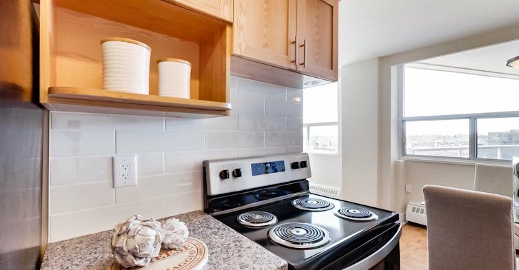 0401-101 Cosburn Avenue, Toronto, ON, M4K 2G3 - 53