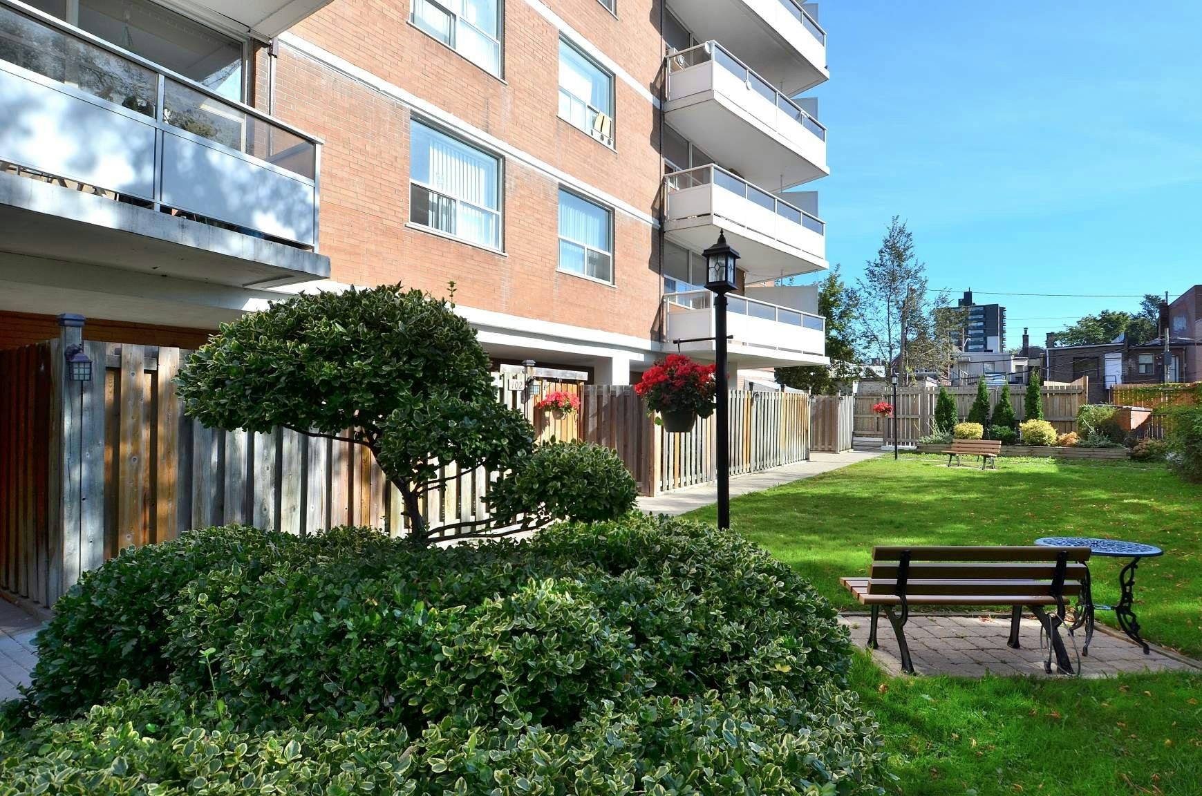 0401-101 Cosburn Avenue, Toronto, ON, M4K 2G3 - 15