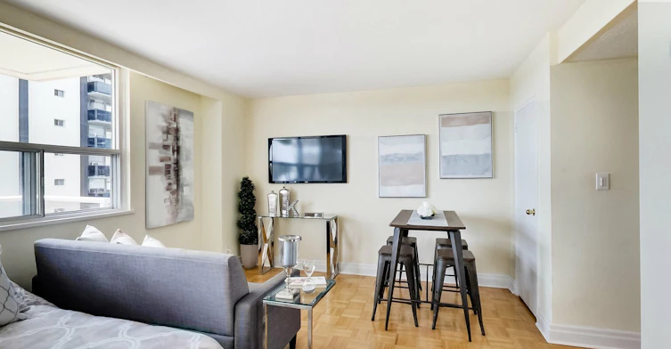 0401-101 Cosburn Avenue, Toronto, ON, M4K 2G3 - 27