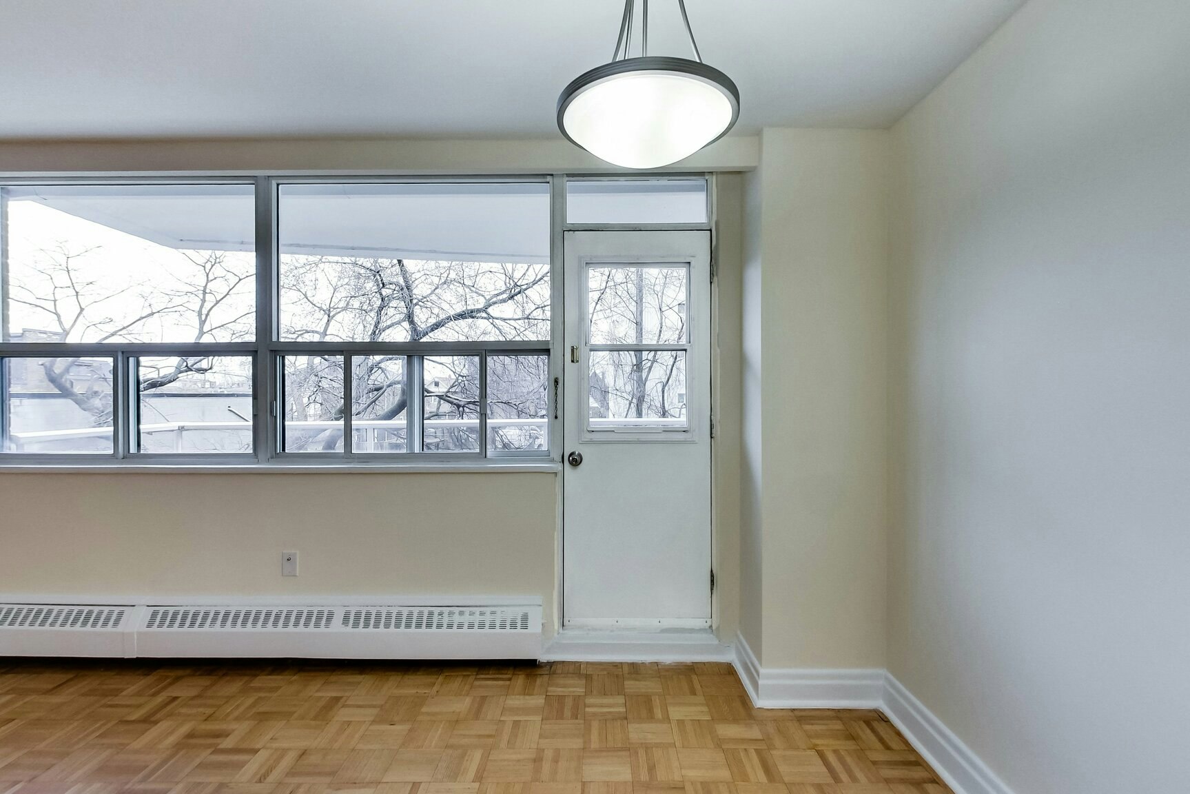 0401-101 Cosburn Avenue, Toronto, ON, M4K 2G3 - 74